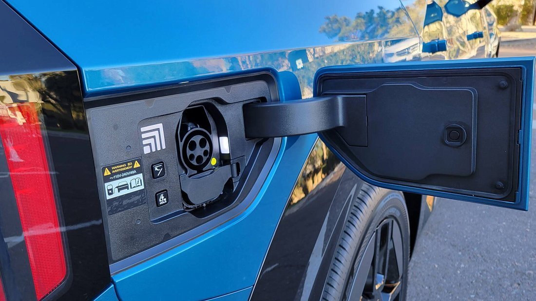 Kia EV9 GT Line AWD (2023-…) порт для зарядки (США), зарядка, разъем, штекер, коннектор