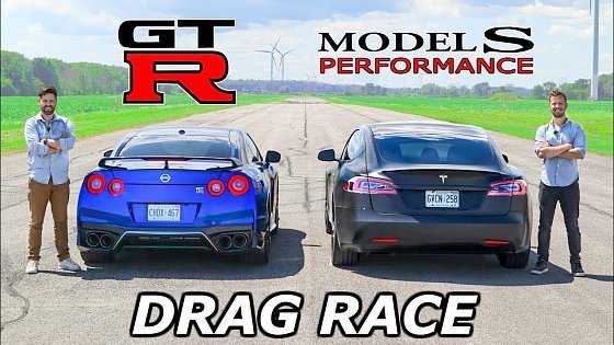 Video: 2020 Tesla Model S Performance vs Nissan GT-R // DRAG & ROLL RACE