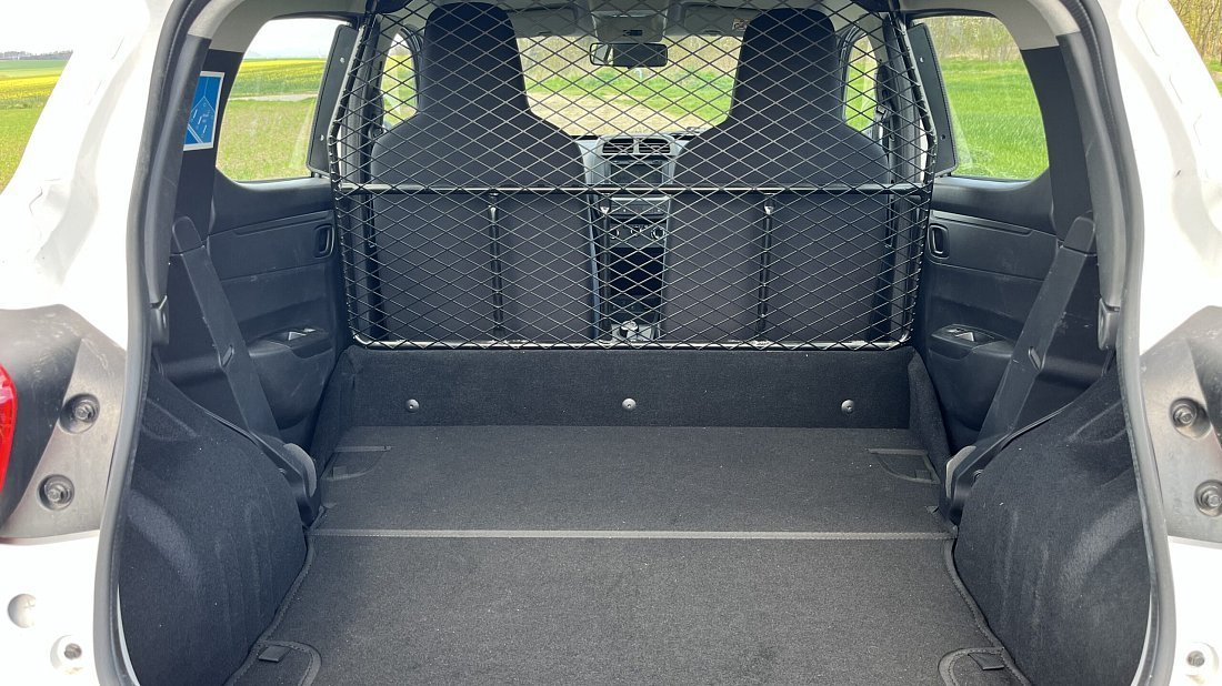 Dacia Spring Cargo Electric 65 (2024-…) багажник, сиденья подняты, грузовое пространство, объем багажника, вместимость багажника, место для хранения