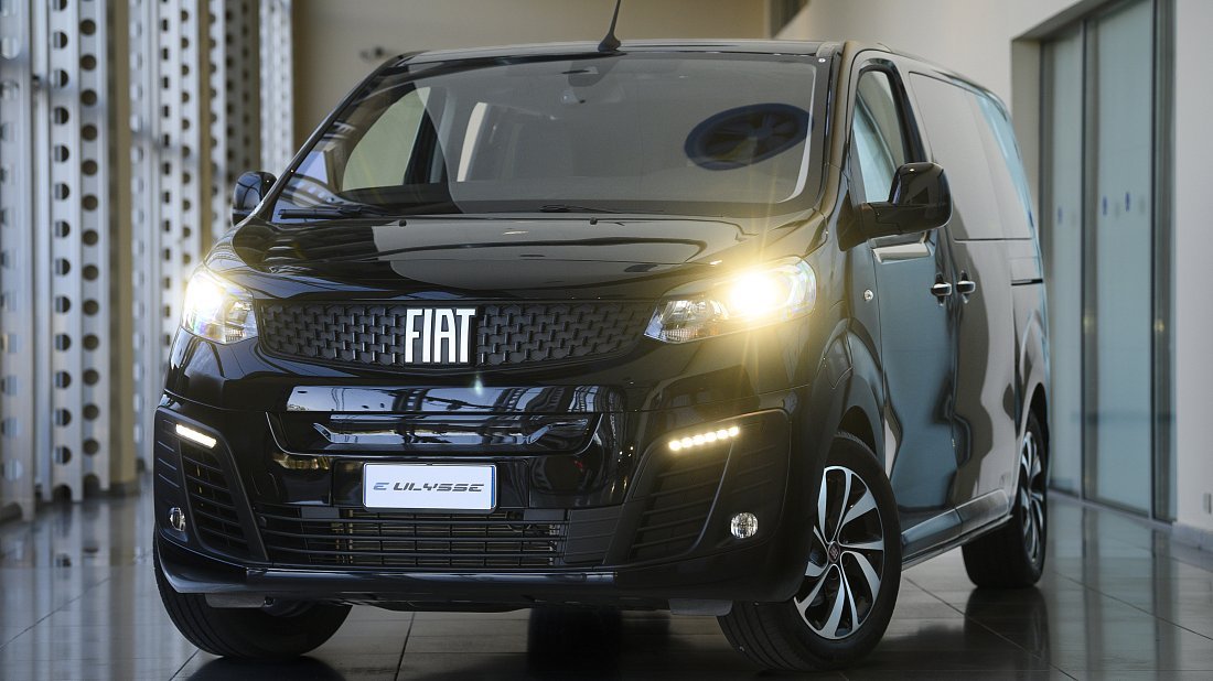 Fiat E-Ulysse L3 50 kWh (2022-2024) передняя часть, решетка радиатора, фары, бампер, экстерьер
