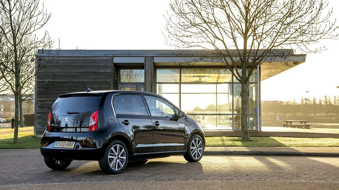 Seat Mii Electric (2019-2021) задняя часть в три четверти, вид в три четверти, диагональ, экстерьер