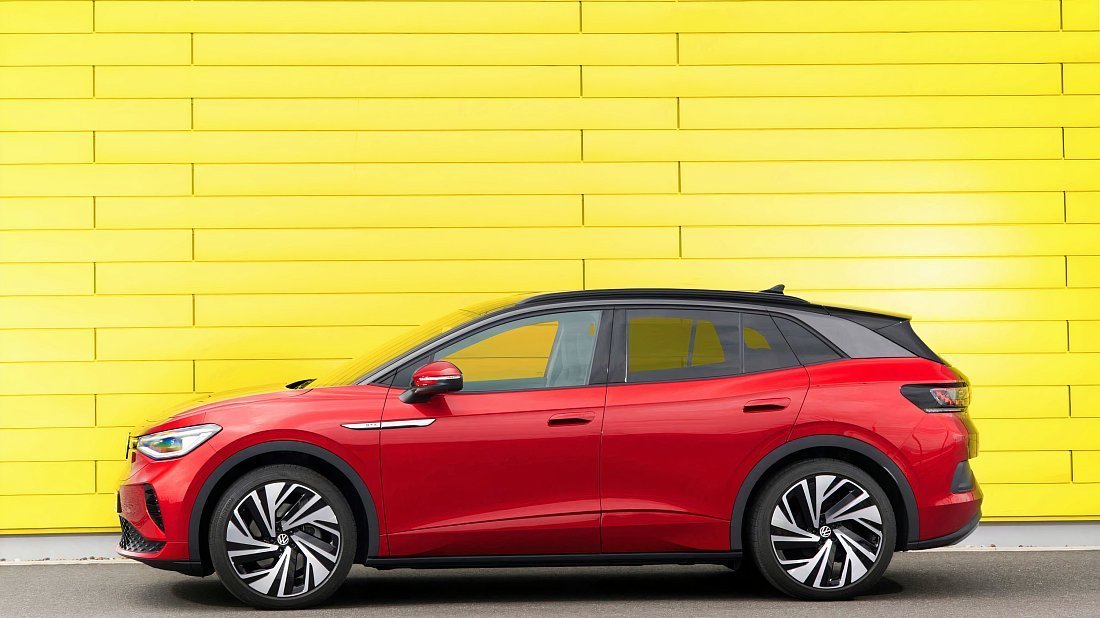 Volkswagen ID.4 GTX (2021-2022) вид сбоку, силуэт, двери, колеса, экстерьер