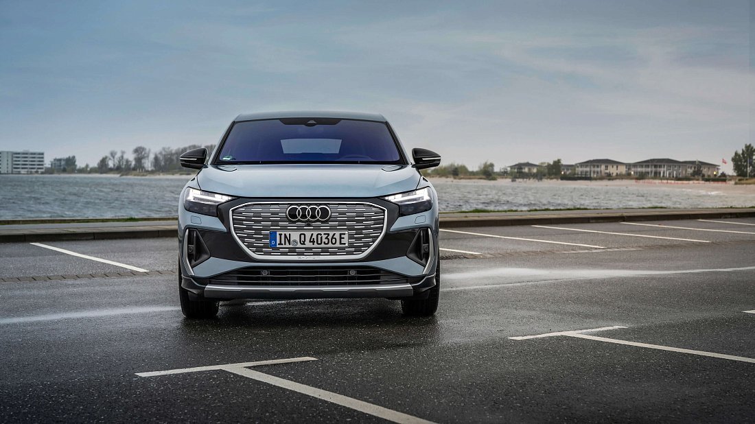 Audi Q4 Sportback e-tron 40 (2025-...) передняя часть, решетка радиатора, фары, бампер, экстерьер