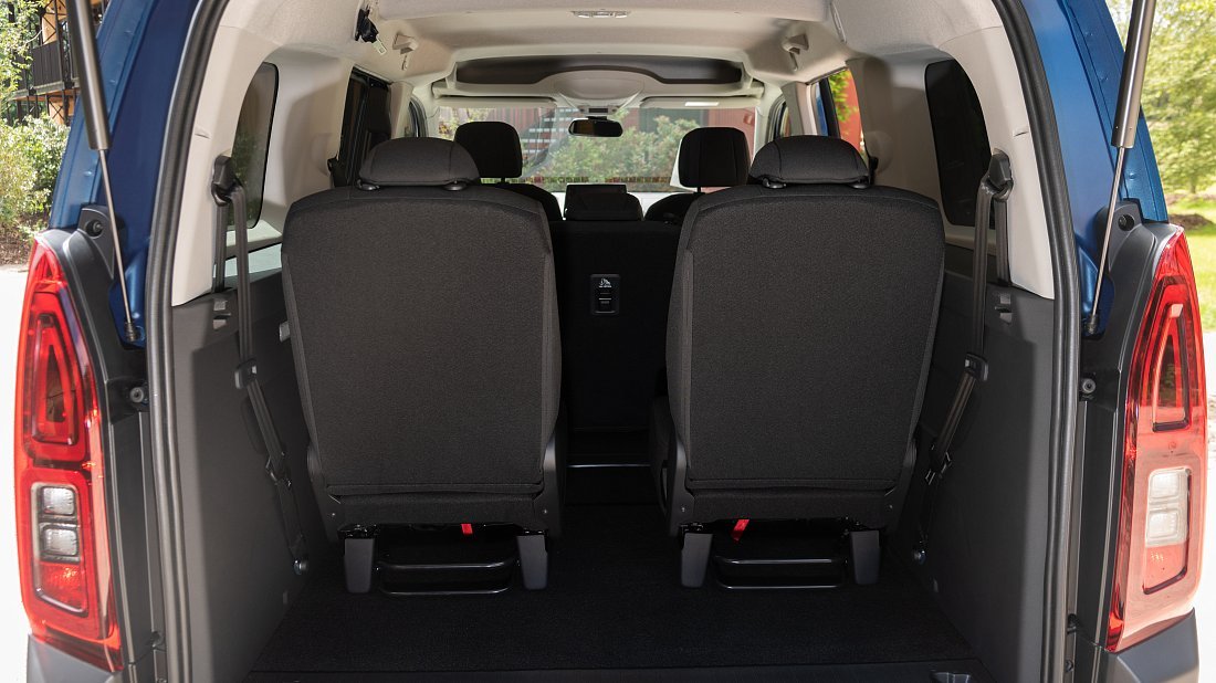 Фото Citroën e-Berlingo XL 50 kWh (2024-…) багажник