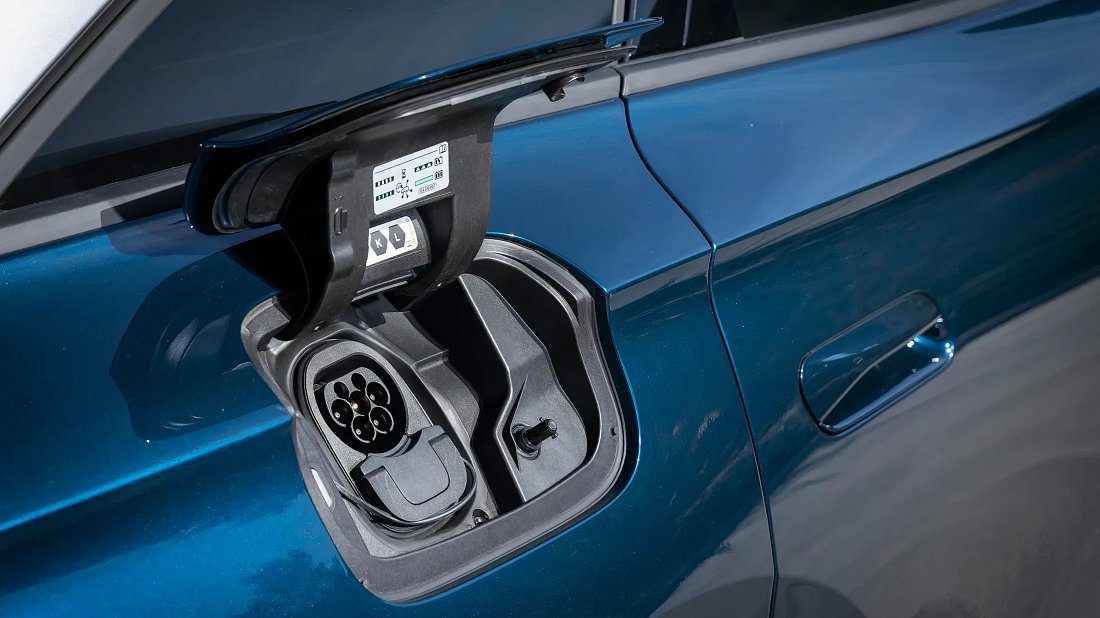 Volkswagen ID.7 Tourer Pro S (2024-…) порт для зарядки (Европа), зарядка, разъем, штекер, коннектор