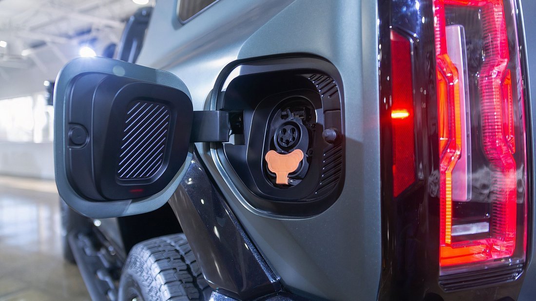 GMC Hummer EV SUV 3X (2023-…) порт для зарядки (США), зарядка, разъем, штекер, коннектор