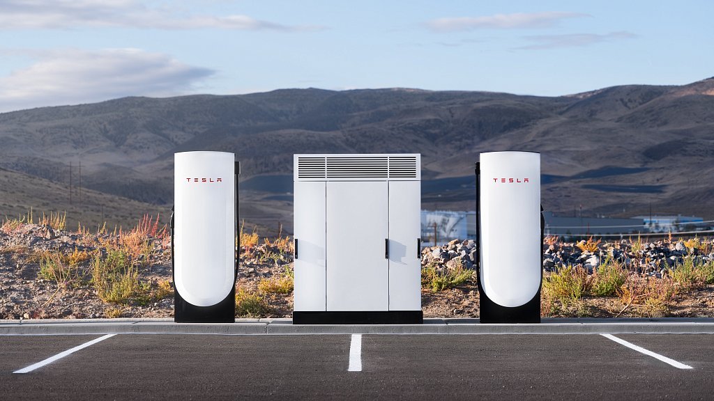 Photo of Tesla Superchargers V4